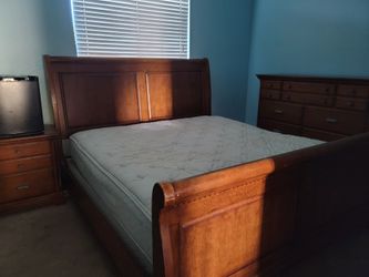 PRICE REDUCED - KING BEDROOM SET