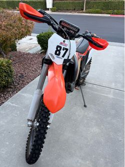 KTM 450 Dirt Bike