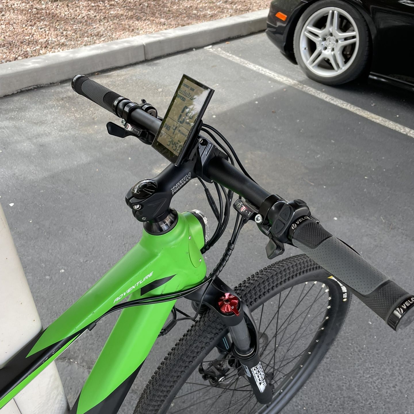 jetson adventure electric bicycle Bike (Version 2.0) Premium materials and sophisticated features elevate the e Jetson Adventure Electric Mountain Bike