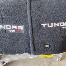 FLOOR MATS PARA TUNDRA