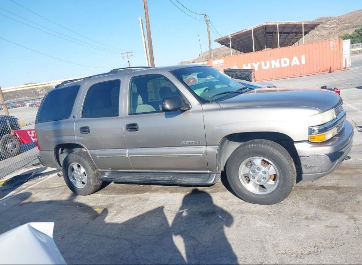 Chevrolet Tahoe Part Out 