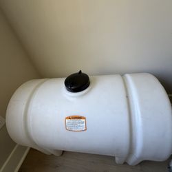 65 Gallon Water Tank **Like New** 