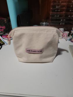 Hershey's M&M's Lunch Tote Cosmetic Storage Bag for Sale in American  Canyon, CA - OfferUp