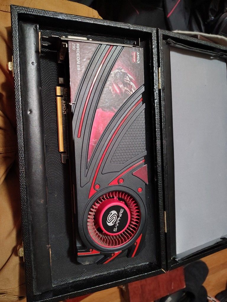 Sapphire Radeon R9 290