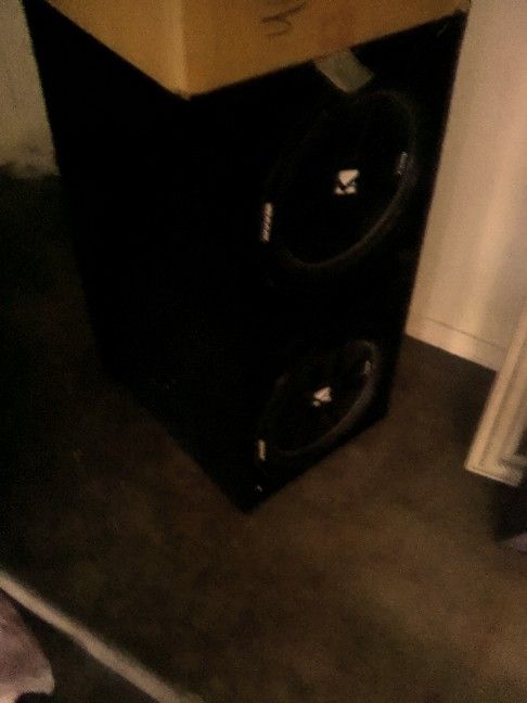 Twelves Xpoz