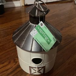 Brand New Metal Bird House
