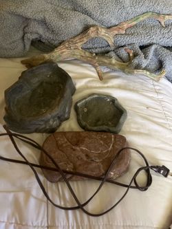 Reptile habitat accessories