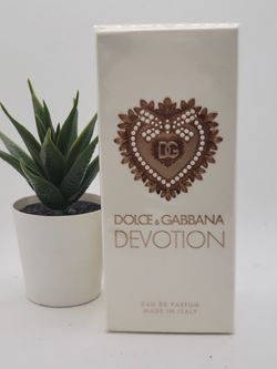 Dolce&Gabbana 

Devotion Eau de Parfum

3.3 fl ⭐️ (SEALED)