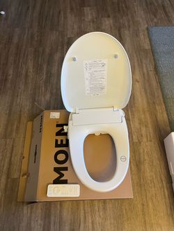 Moen EB2000 Electronic Bidet Toilet Seat – White (Like New, Complete Set)