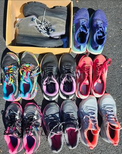 Womans sneakers size 7, all $15 or less