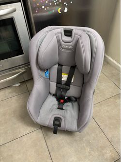 Nuna Rava car seat
