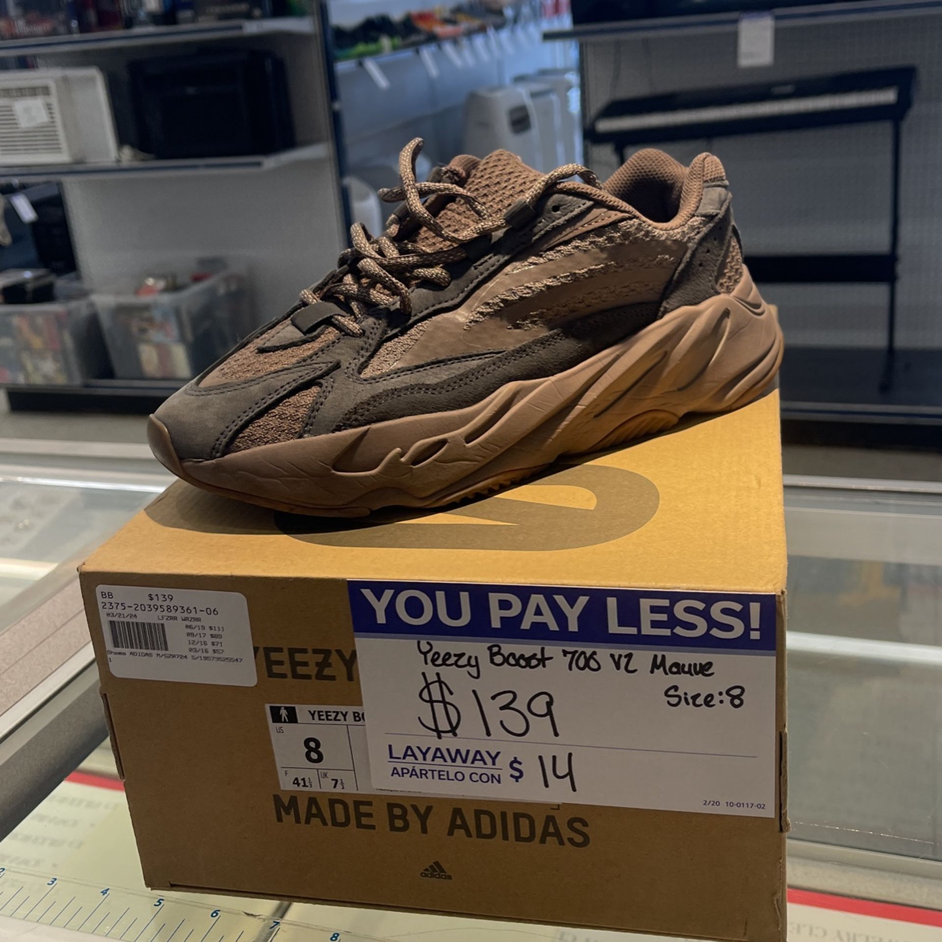 Yeezy Boost 700 V2 Mauve Size