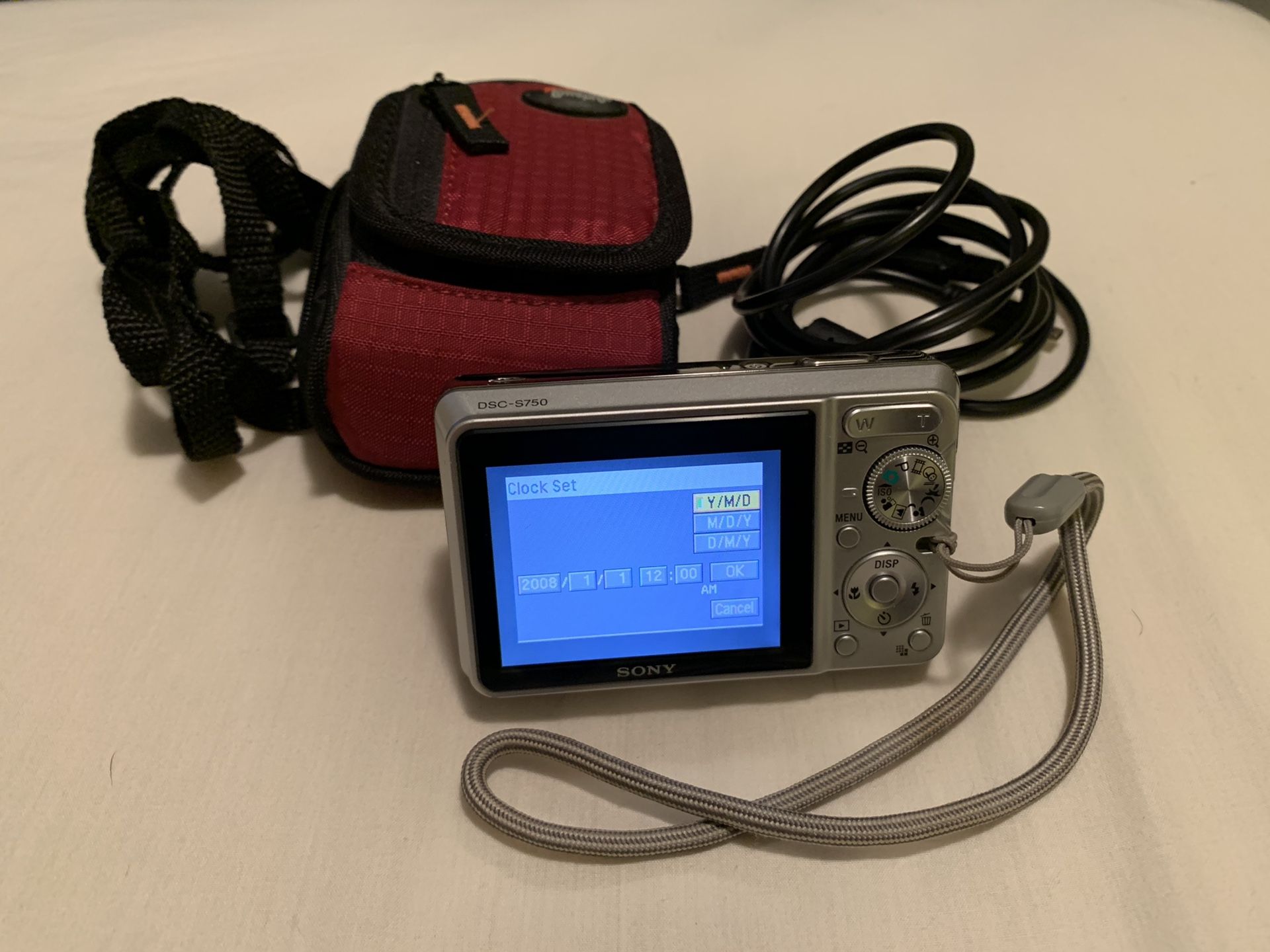 Sony Cyber-shot DSC-S750 7.2MP Digital Camera