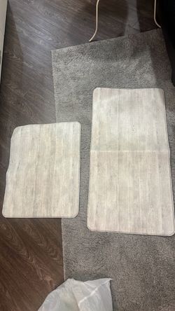 2-Piece Bath Mat Set $12