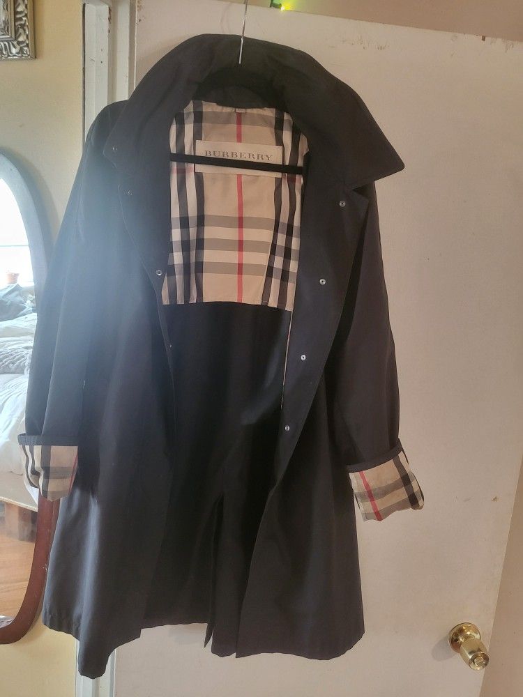 Burberry Britt Hooded Rain Jacket