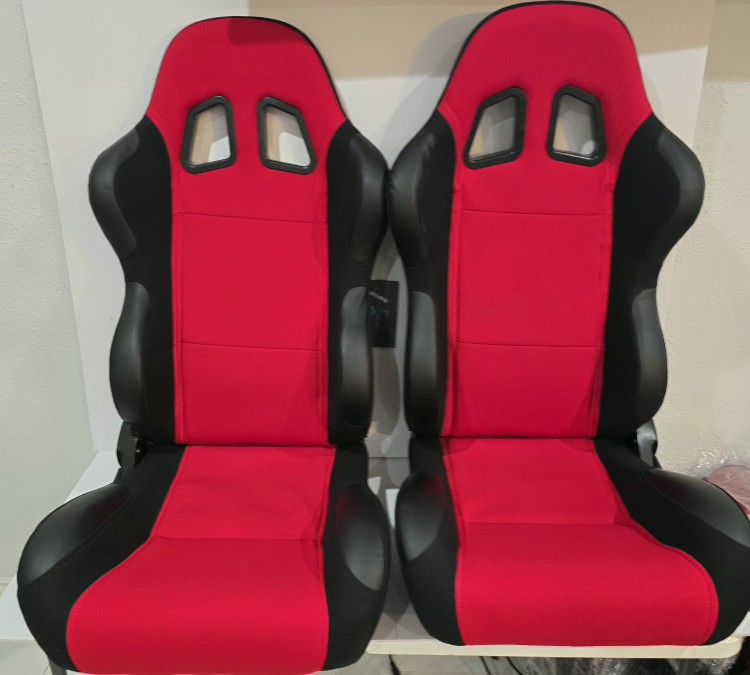Universal Racing Seats