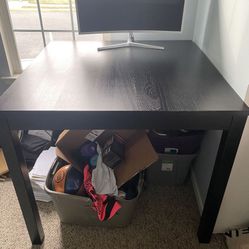 High top table or high top desk    
