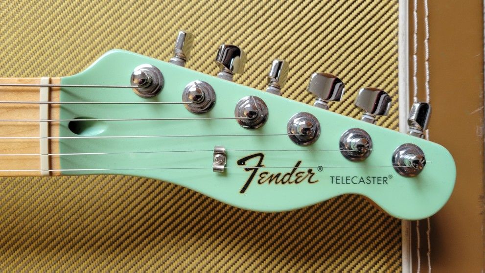 PRICE DROP! 2009 FSR Fender Limited Edition Standard Telecaster with Matching Painted Headstock, Surf Green, tweed HSC, EC