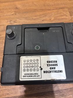 Car Battery 12 VOLTS