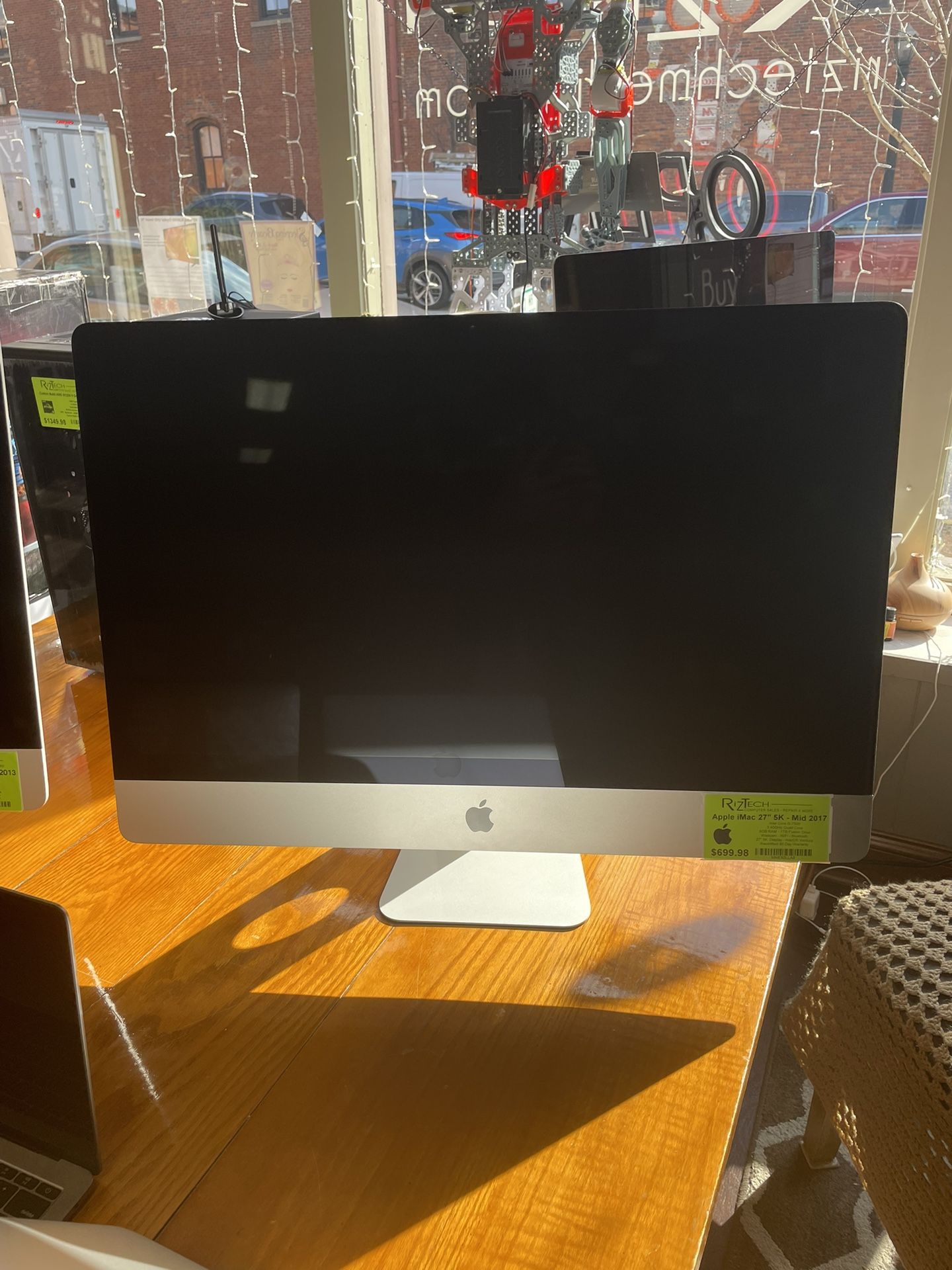 2017 Apple iMac 27” 5K 3.40GHz Quad Core 8GB RAM 1TB Fusion Drive Ventura Webcam WiFi Bluetooth
