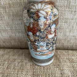 Satsuma Antique vase 6” x 3”