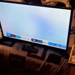 Price Firm 32 Inch Samsung Smart No Trading 