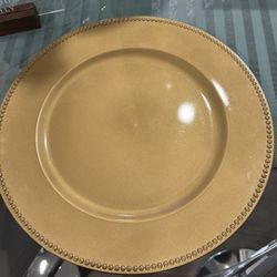 140 Gold Beaded Charger Plates