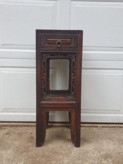 SIDE TABLE - PLANT STAND