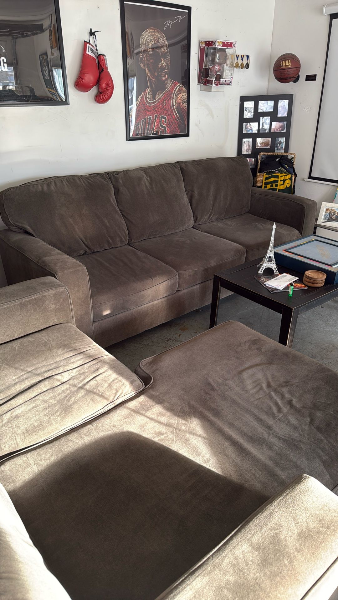 Dark Green Sofa’s For Sell