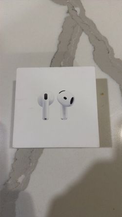 🍎 Apple AirPods 4 — Like New — $80 OBO