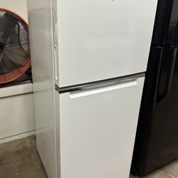 Whirlpool  Refrigerator ( 1 Month Warranty)