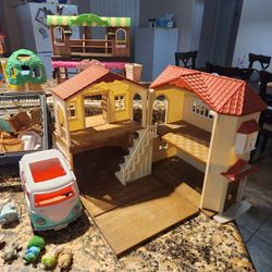 Little Critters House And More