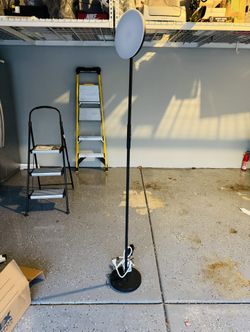 stand floor lamp