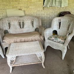 Wicker Return Set