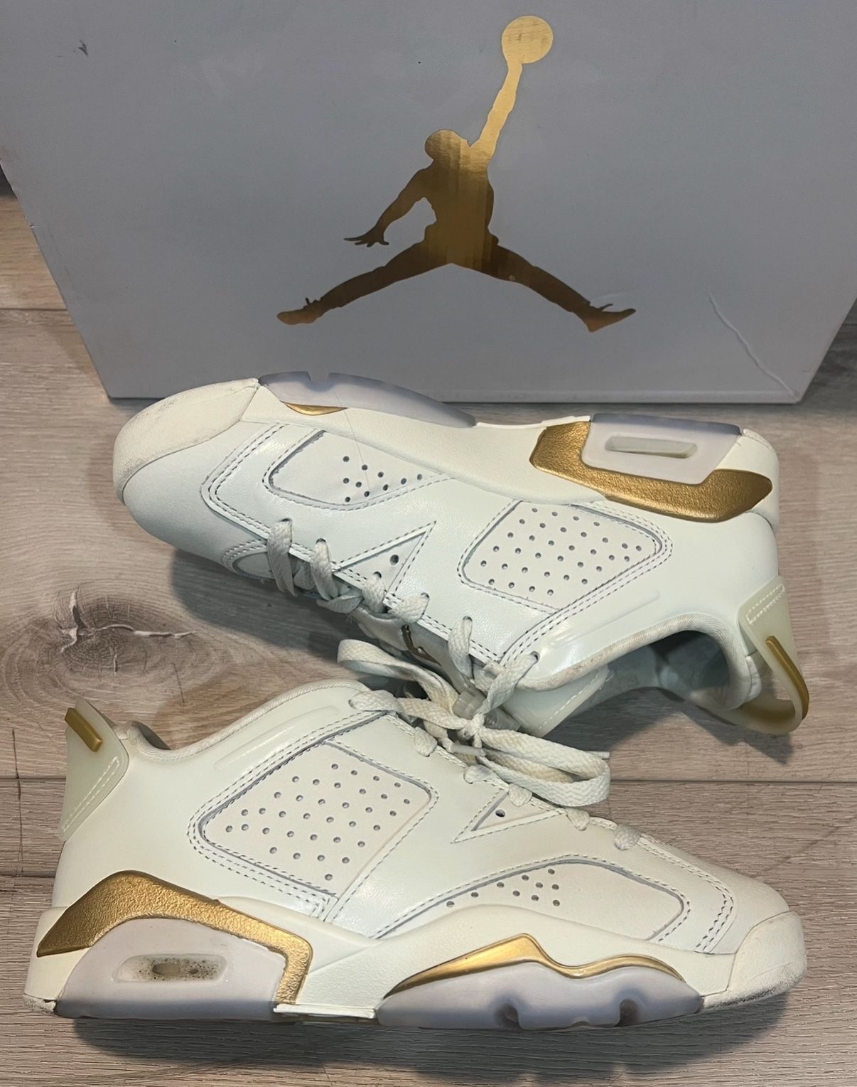 Air Jordan 6 Retro Low . Size : 4.5