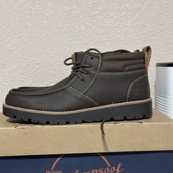 Size 8 Weatherproof Boots