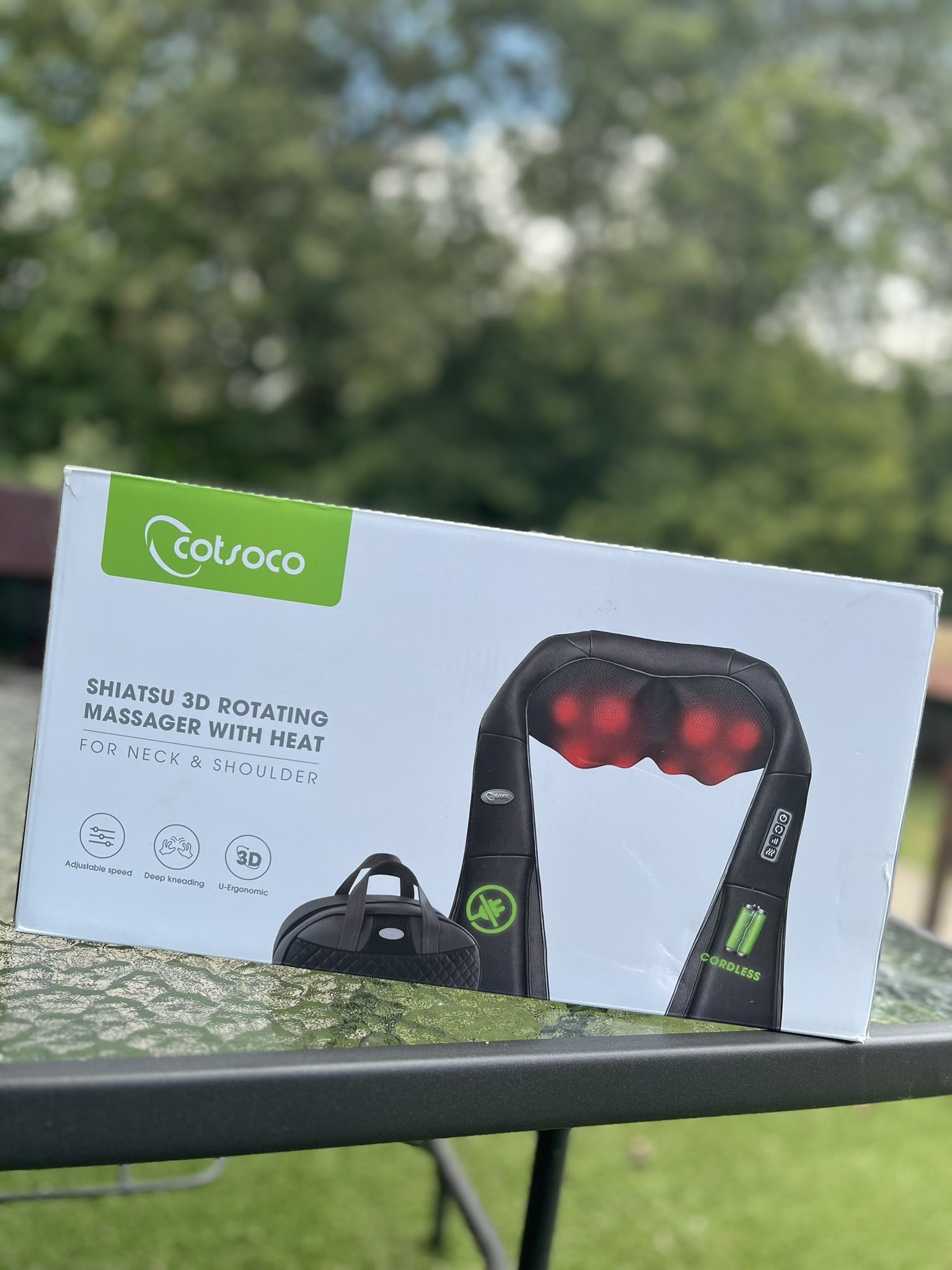 cotsoco Cordless Shiatsu Neck and Shoulder Massager with Heat,Portable Massagers for Neck and Back