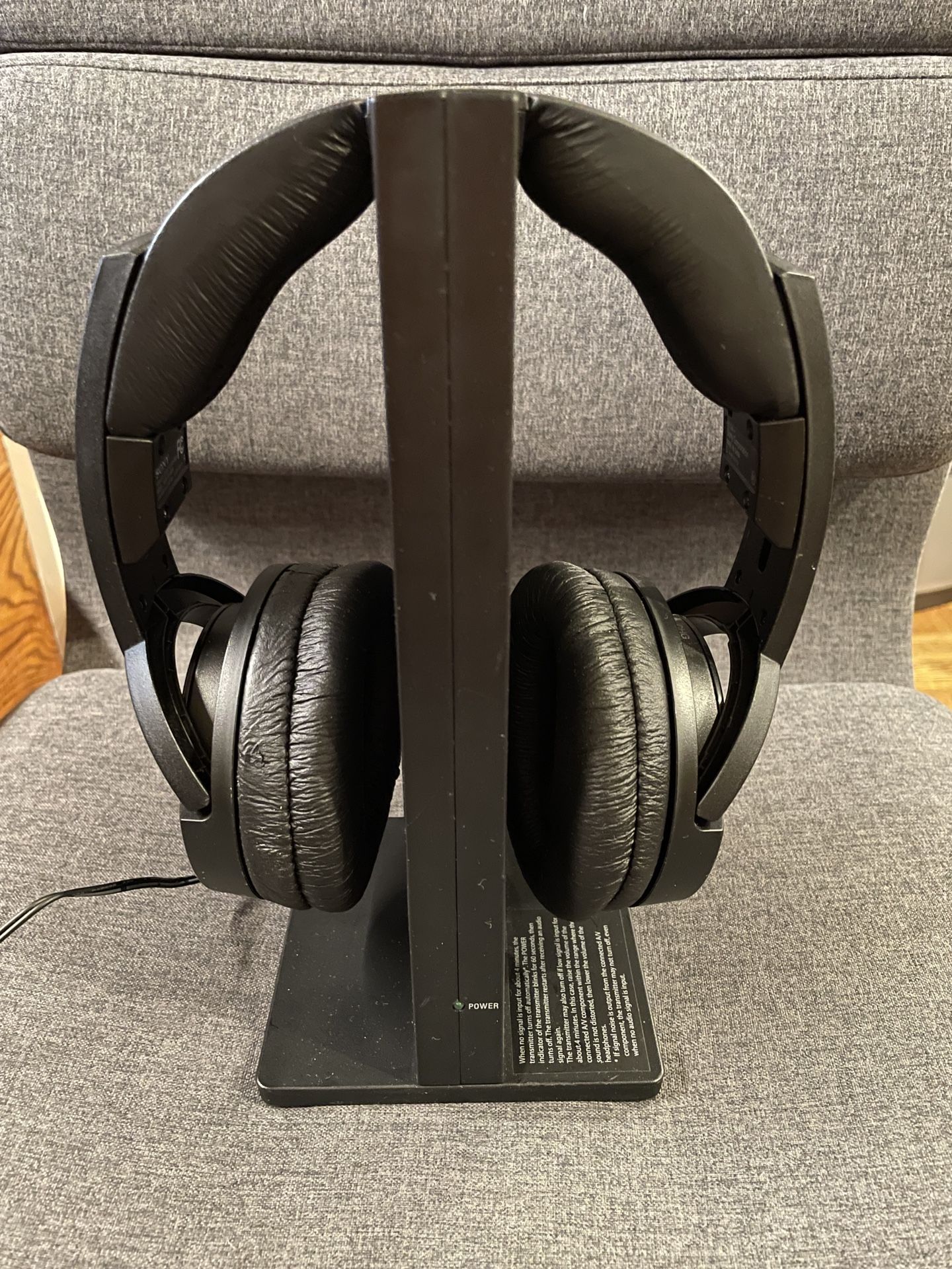 SONY MDR-RF985R Wireless Headphones Black And Transmitter Base TMR-RF985R