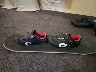Peloton bike shoes 👞 us women's size 10 and men's size 8 unisex