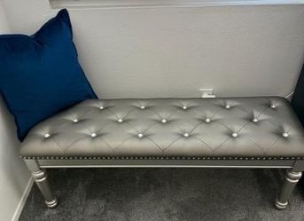Beautiful Silver Chase Lounge with Jeweled Buttons