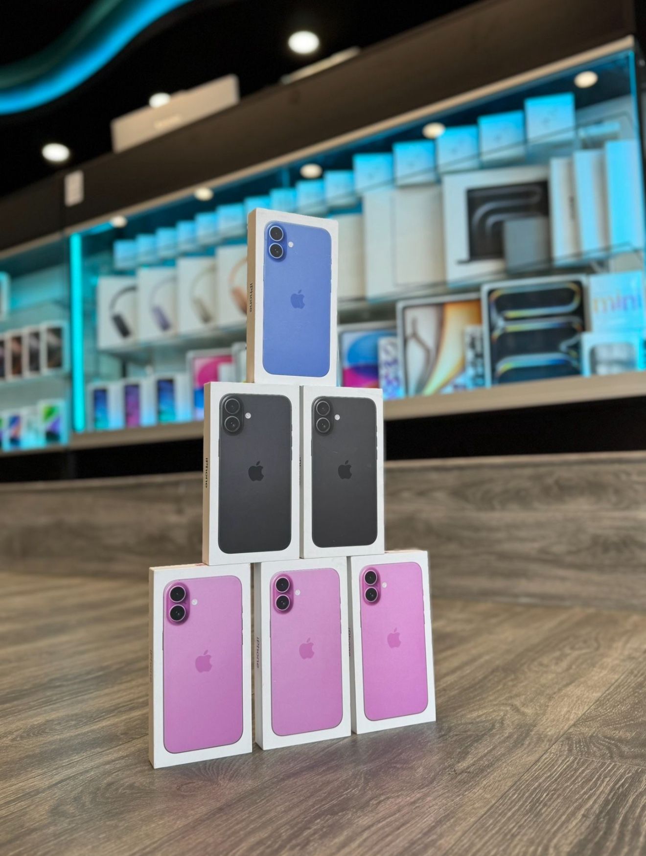 iPhone 16 Plus & 16 Available ( UNLOCKED / LIBERADO ) * Payment Plans Available / Planes De Pagos Disponibles *