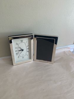 Wellgain Silver Plate Quartz Clock & 7x5” Photo Frame Lockheed Martin Star Logo