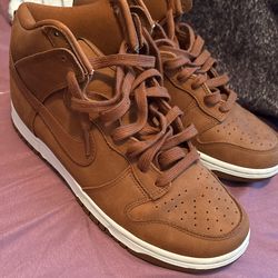 Women Nikes