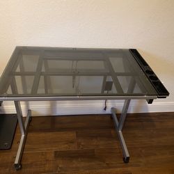 Art Table