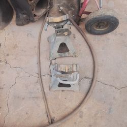 1 Pair Std Duty 2 To3 Ton Jack Stands.  Good Used Condition. 35th Ave And McDowell Phx 