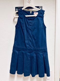 Girl dress size 5 ..school uniform,only jumper are sale for $7 both great condition,,,red dress free