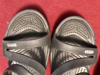 Crocs size 9 slip on sandals