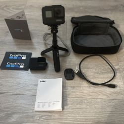 GoPro HERO7 Black – Complete Kit | Excellent Condition