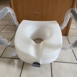 Raised Toilet Seat 