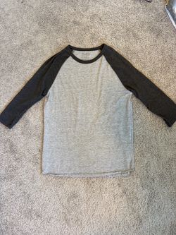 Men’s Forever 21 3/4 T-shirt